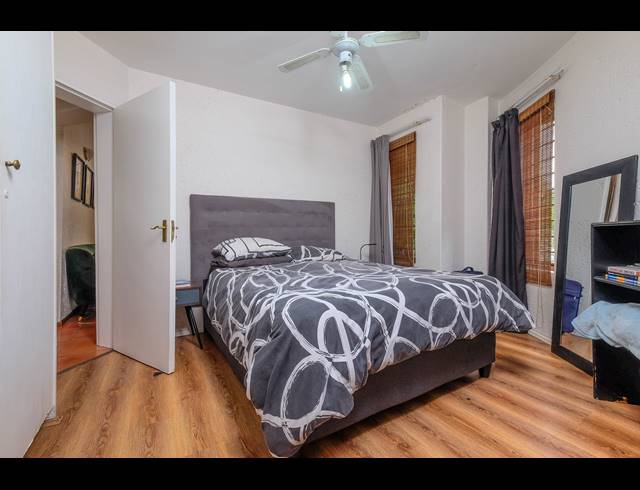 2 BEDROOM APARTMENT TO LET IN LONEHILL